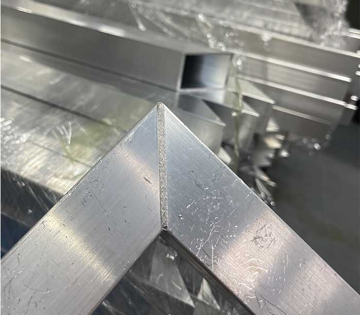 Máquina de soldadura láser para marcos de aluminio y tubos cuadrados de acero inoxidable