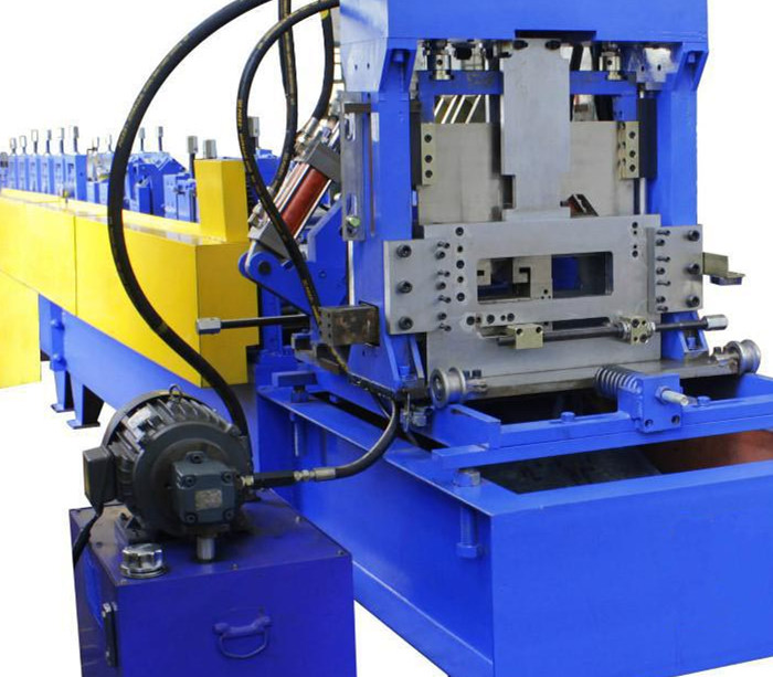 Máquina perfiladora de correas intercambiables C Z