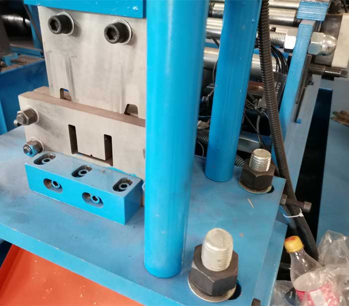 Máquina perfiladora de perfiles CU de tamaño ajustable AUTO