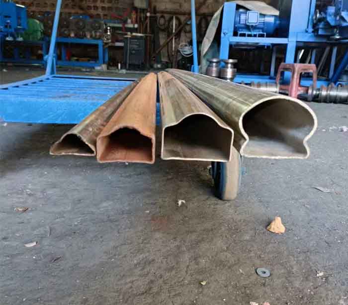 Forma cuadrada de tubo de acero ovalado de máquina de tubo de metal