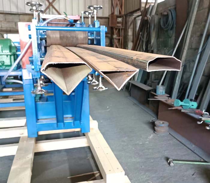 Máquina de tubos en forma de D