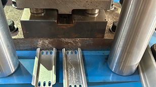 Para los disyuntores que montan el riel del sombrero de copa