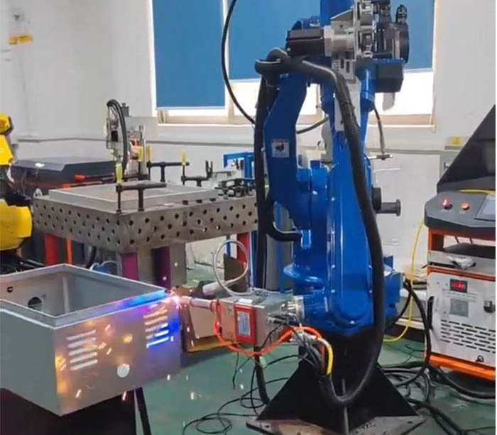 Máquina de Soldadura Láser Robótica de Alta Precisión