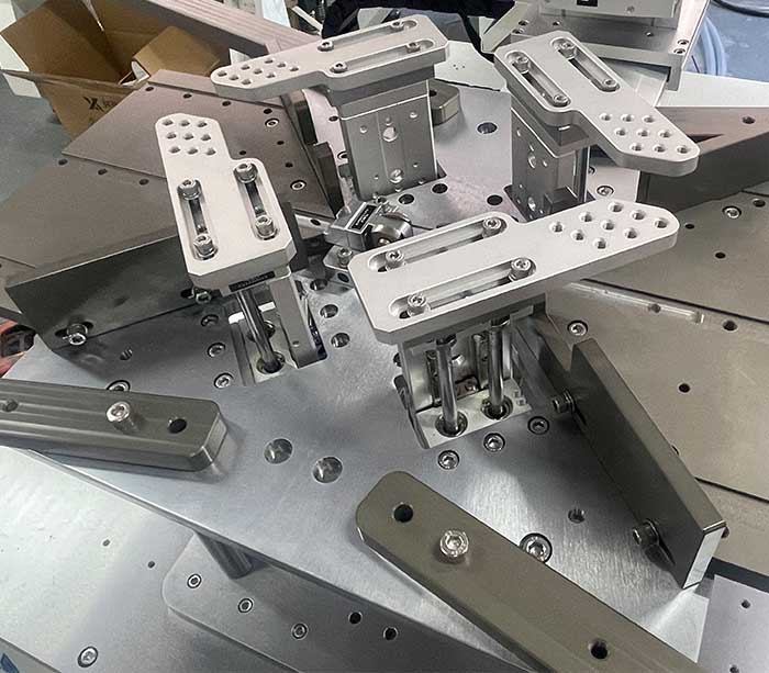 Máquina de soldadura láser para marcos de aluminio y tubos cuadrados de acero inoxidable